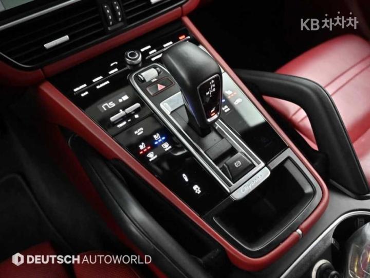 Porsche Cayenne 9Y0 3.0 Coupe Base Type 10