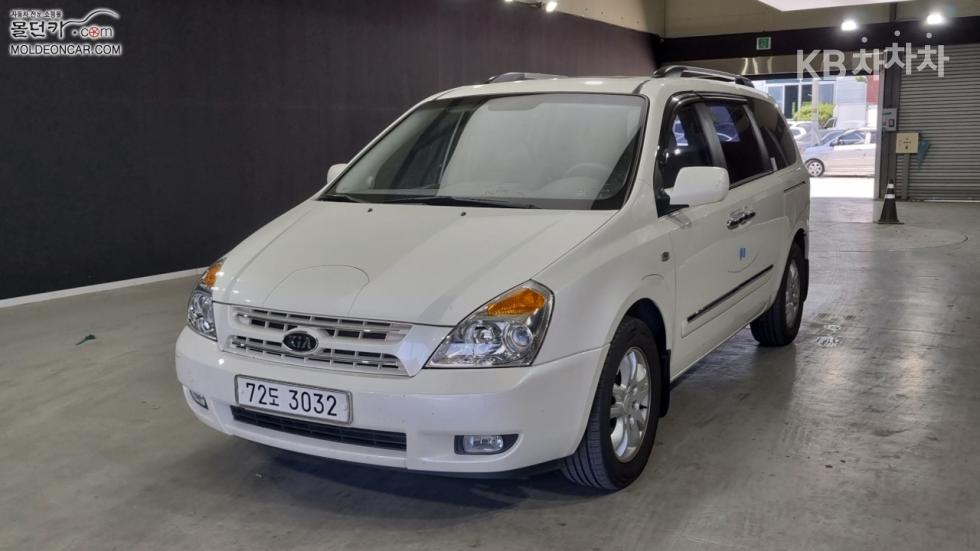 2009 kia grand carnival