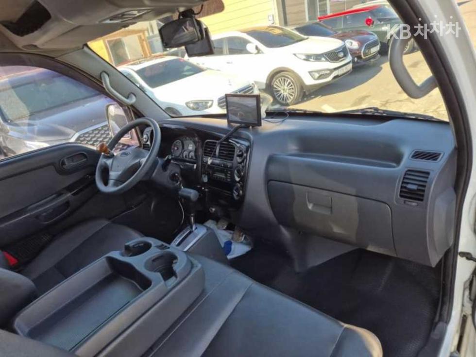2010 - kia bongo iii