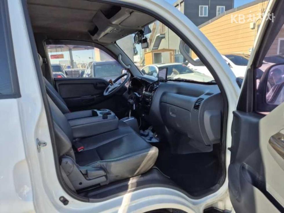 2010 - kia bongo iii