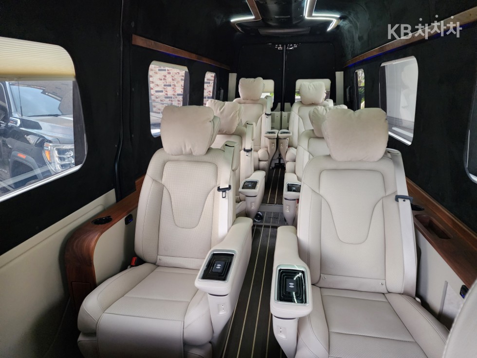 Mercedes-Benz Sprinter — miniaturë 17