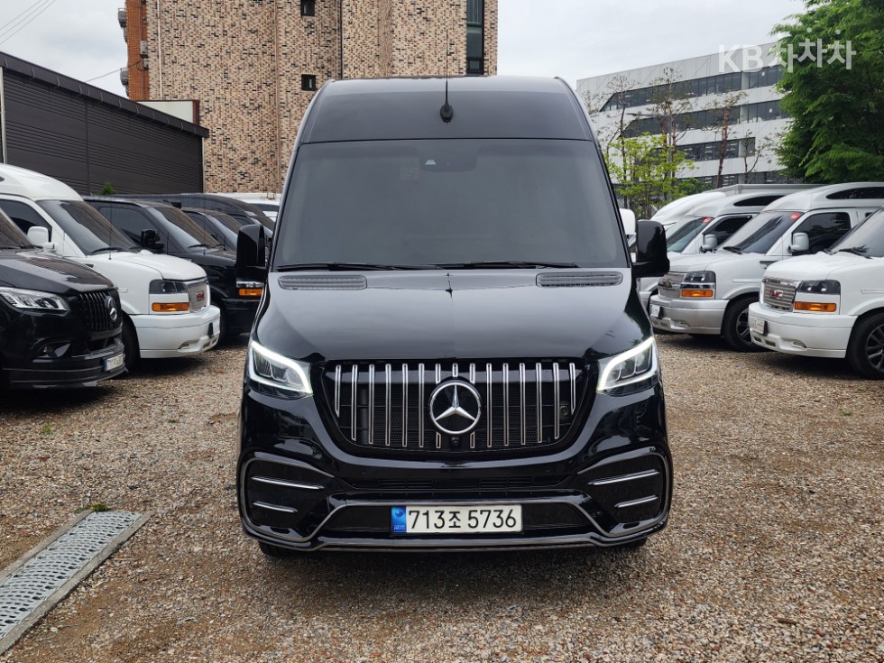 Mercedes-Benz Sprinter — miniaturë 4