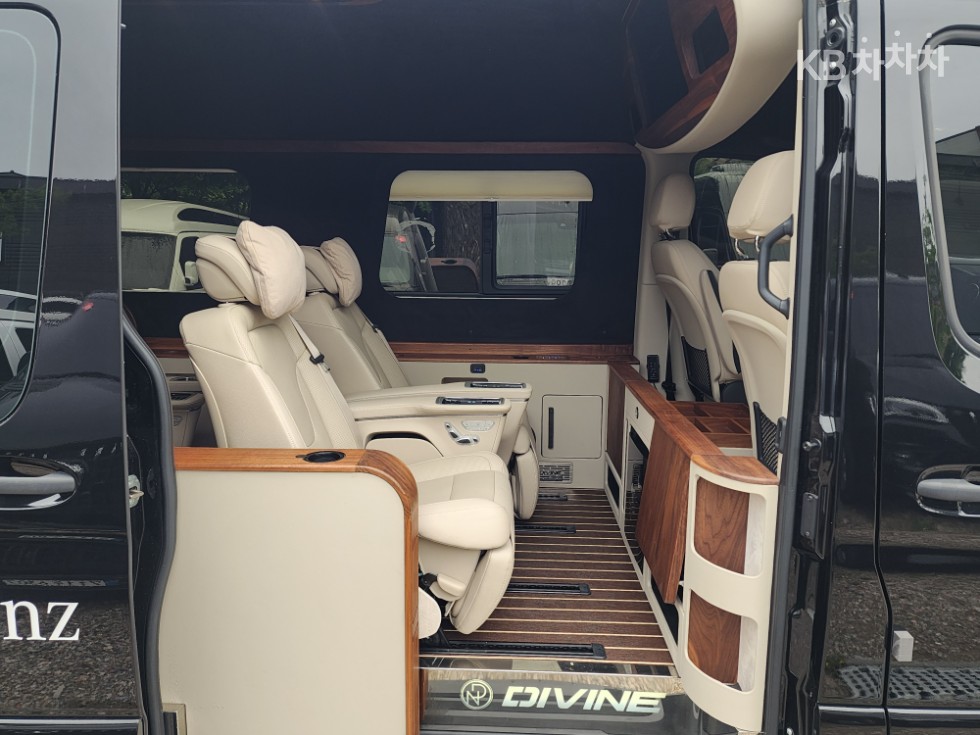 Mercedes-Benz Sprinter — miniaturë 11