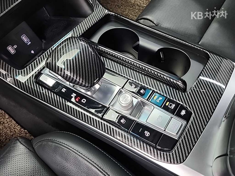 2020 - kia k7