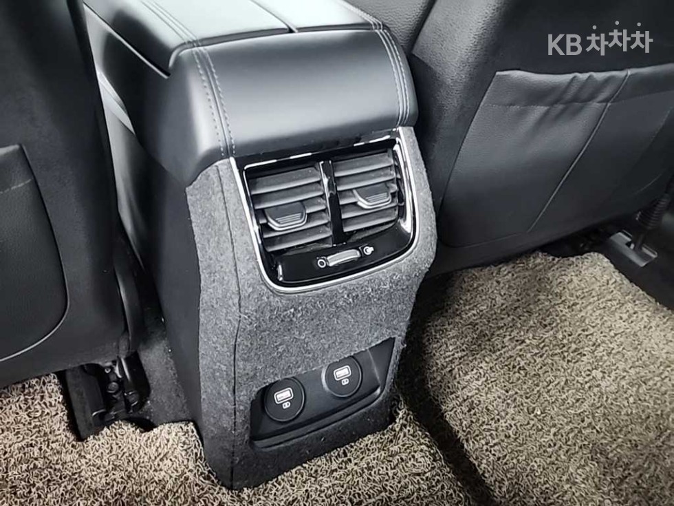 2020 - kia k7