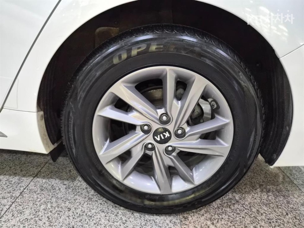 2019 - kia k5