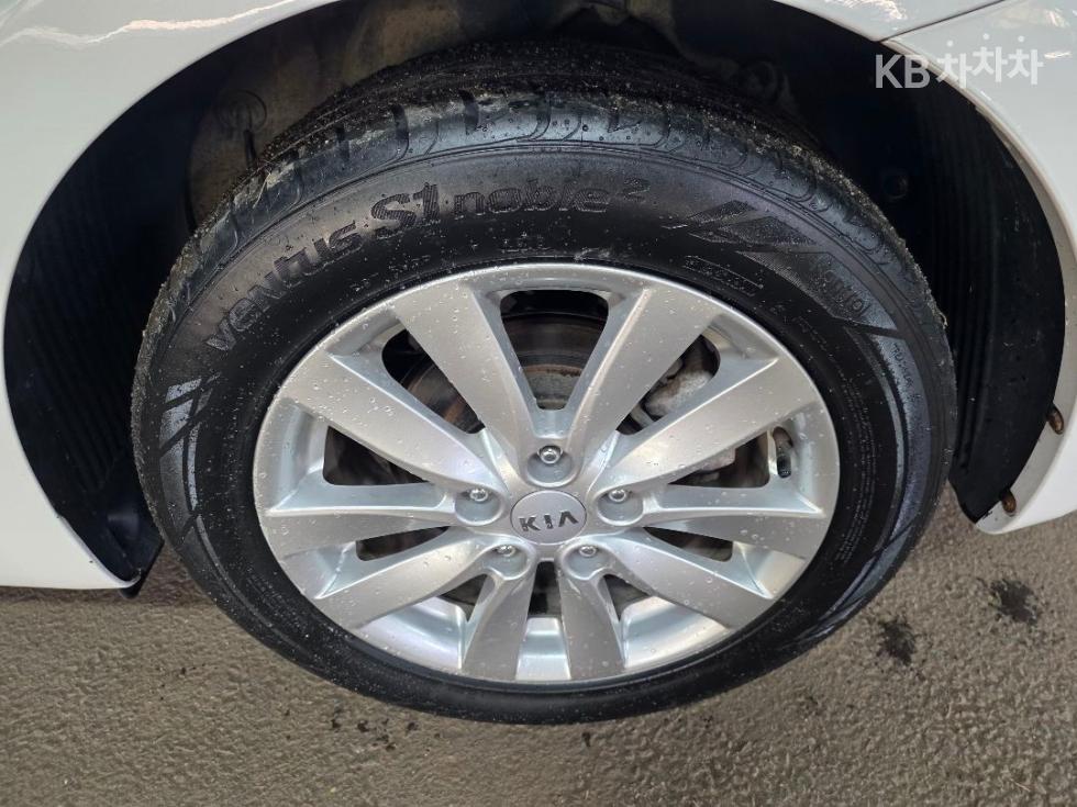 2014 - kia k3
