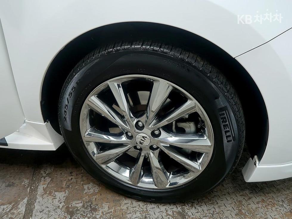 2019 - kia carnival