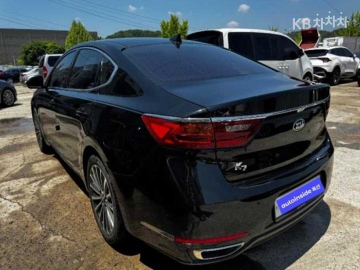 Kia K7 2.4 GDI Prestige 7