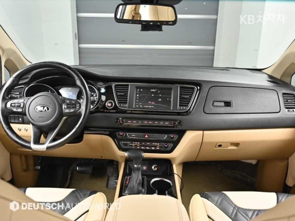2019 - kia carnival