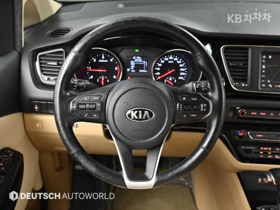 2019 - kia carnival