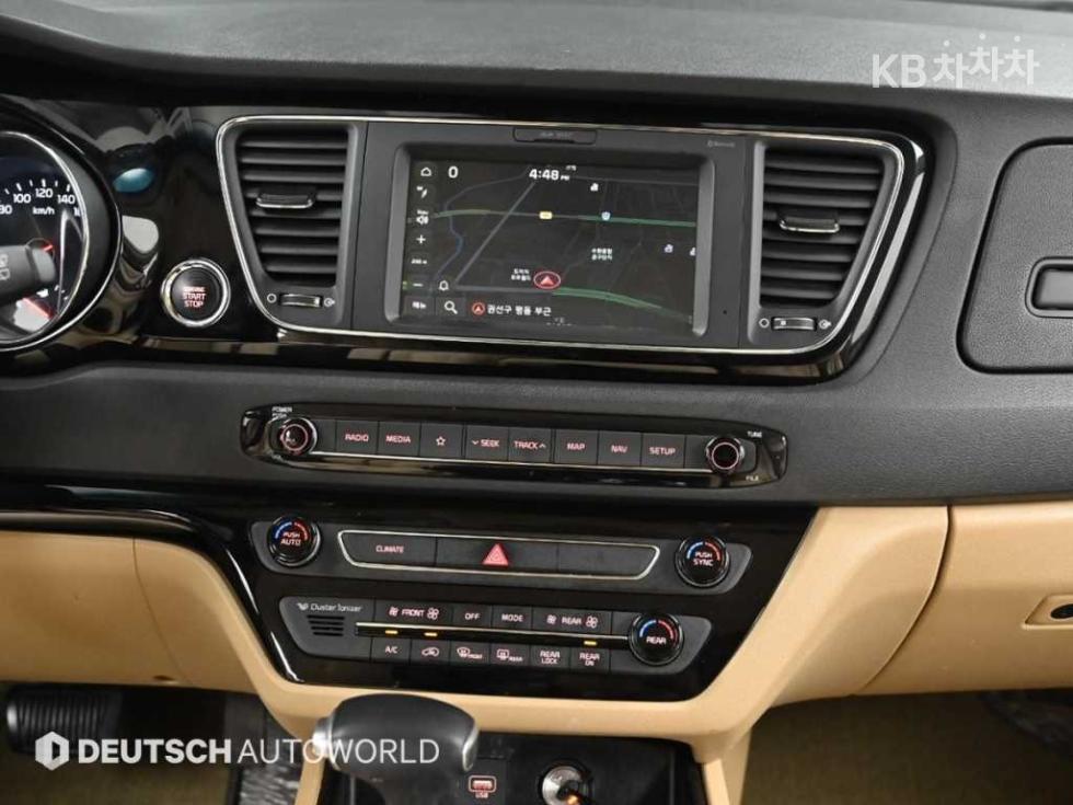 2019 - kia carnival
