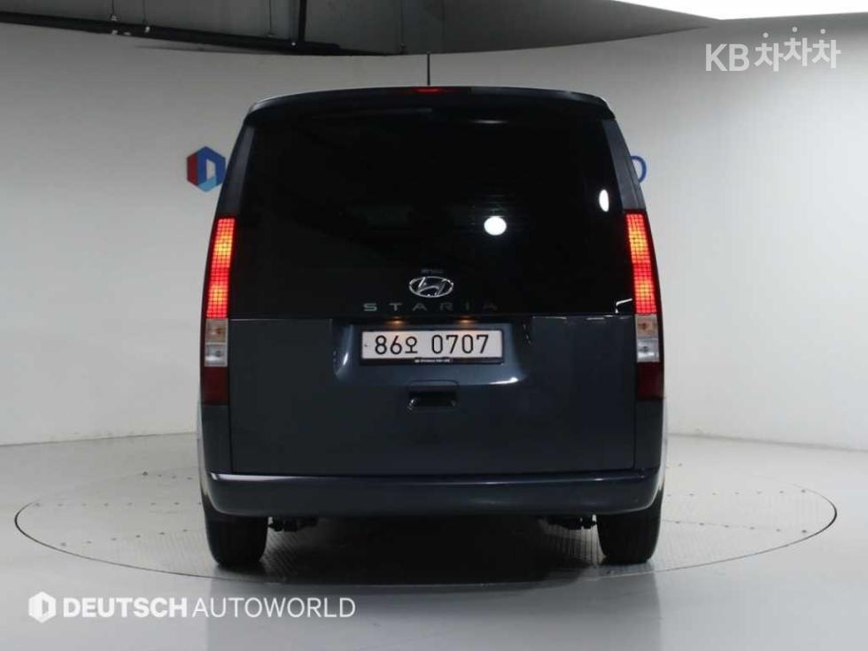 Hyundai Staria — miniaturë 4