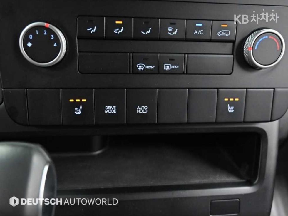 Hyundai Staria — miniaturë 17