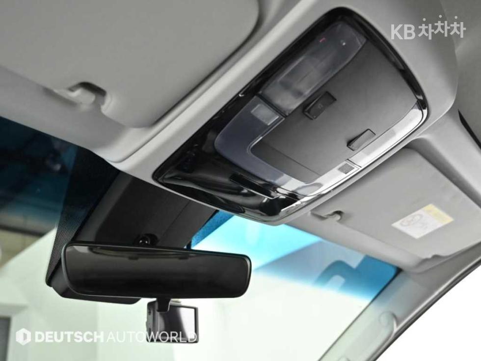Hyundai Staria — miniaturë 18