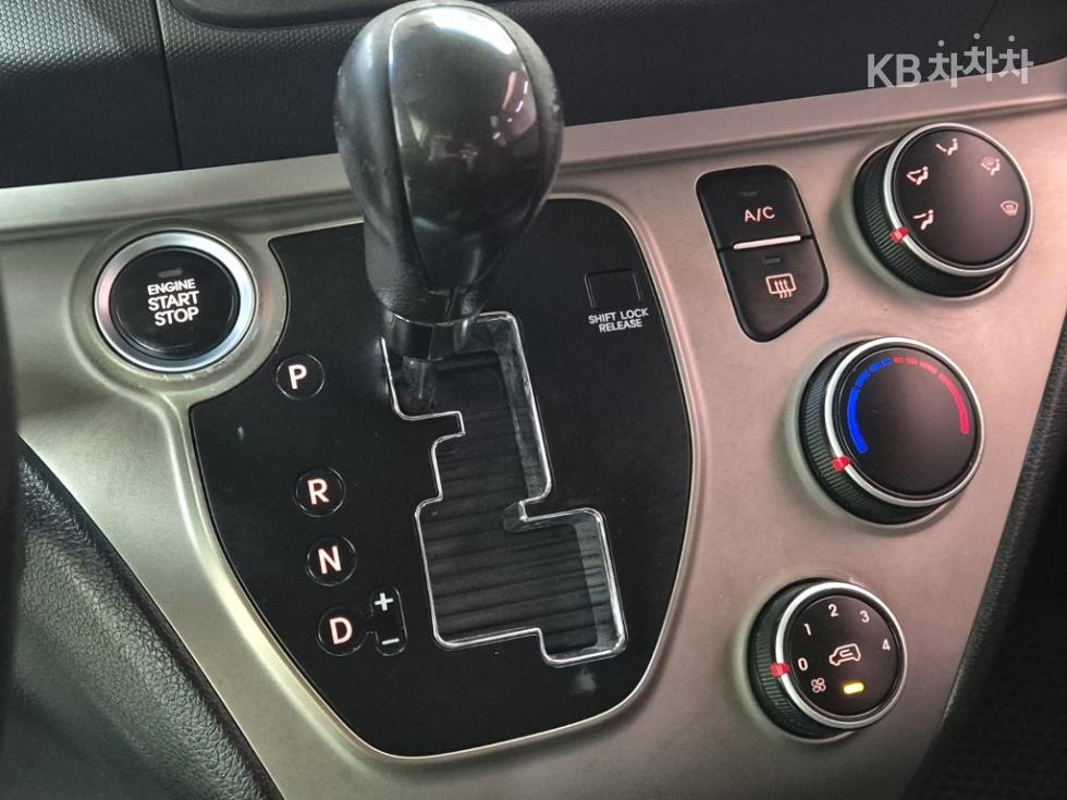 2013 - kia ray