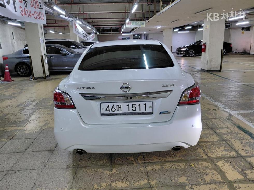 2014 - nissan altima