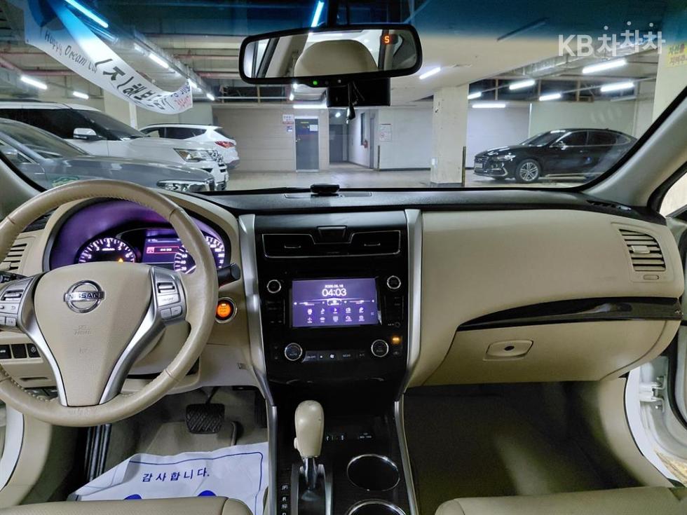2014 - nissan altima