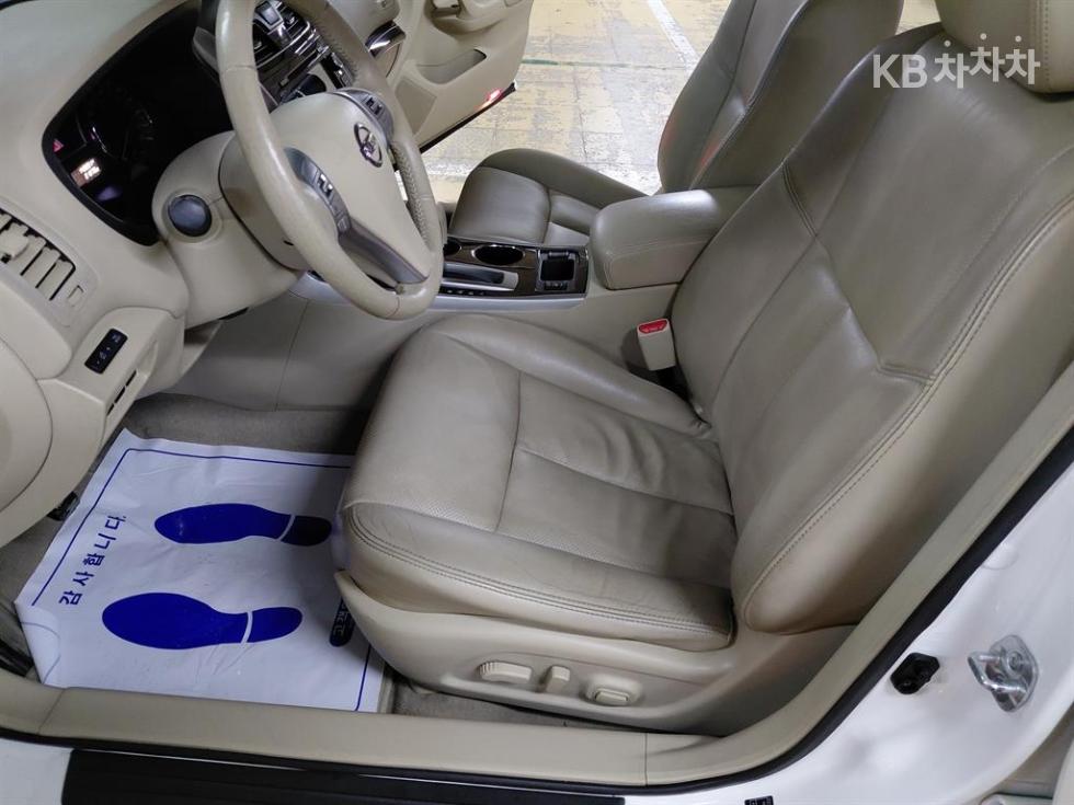 2014 - nissan altima