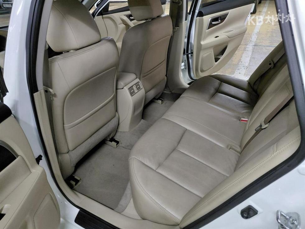 2014 - nissan altima