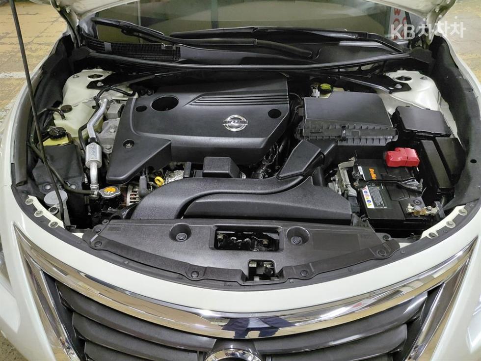 2014 - nissan altima