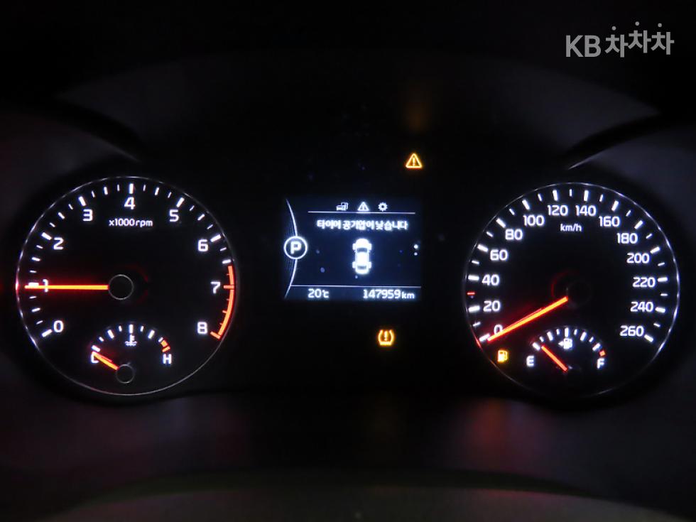Kia K5 — miniaturë 8