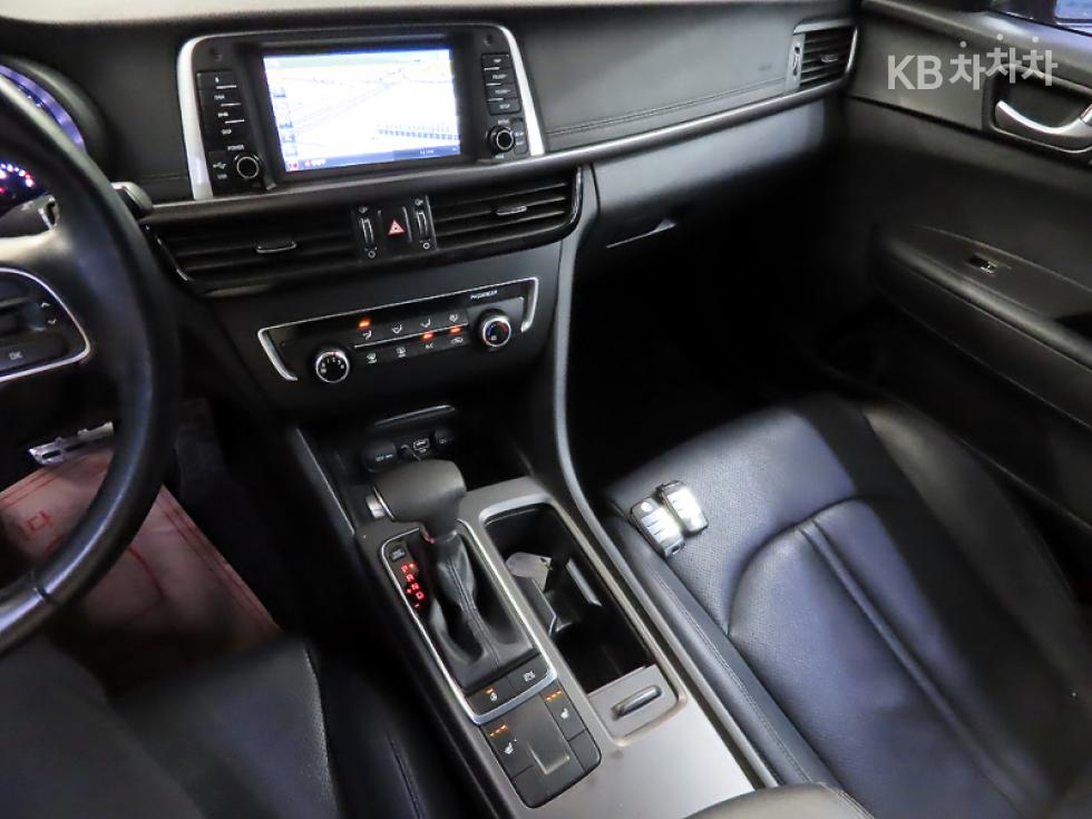 Kia K5 — miniaturë 10