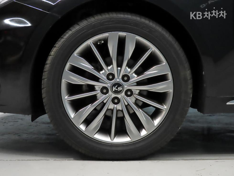 Kia K5 — miniaturë 20