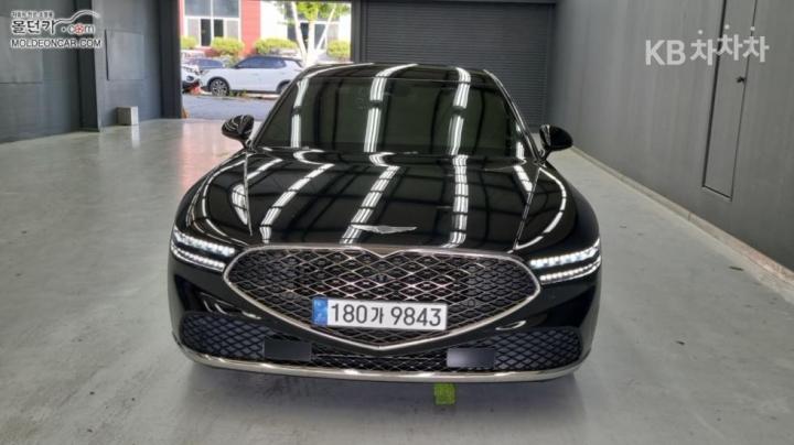 Genesis G90 RS4 3.5T AWD Base Type 4