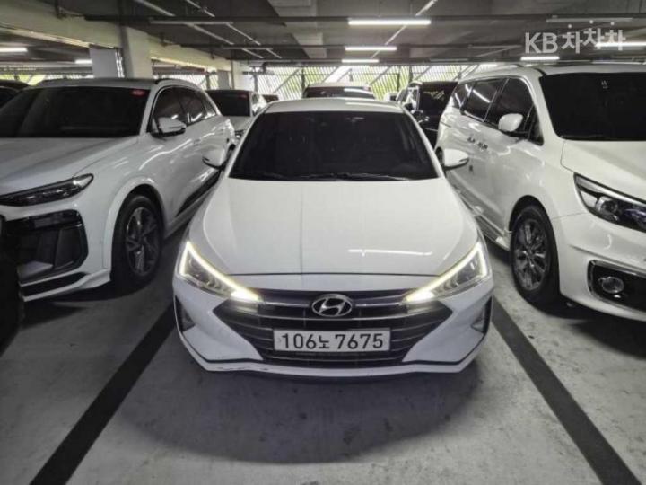 Hyundai Avante AD Smartstream G1.6 Smart 3