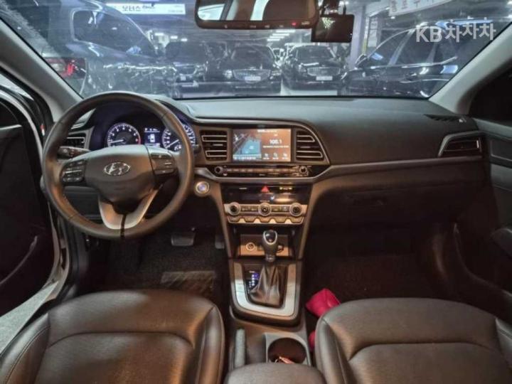 Hyundai Avante AD Smartstream G1.6 Smart 5
