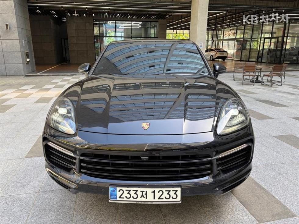 2020 Porsche (9Y0) photo
