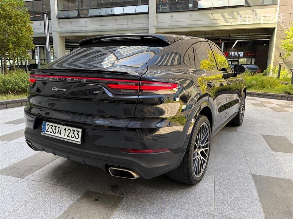 2020 Porsche (9Y0) photo
