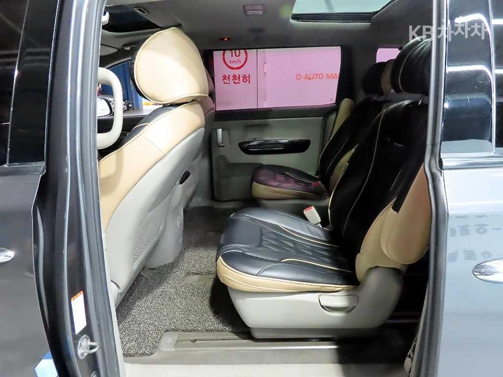 2016 - kia carnival