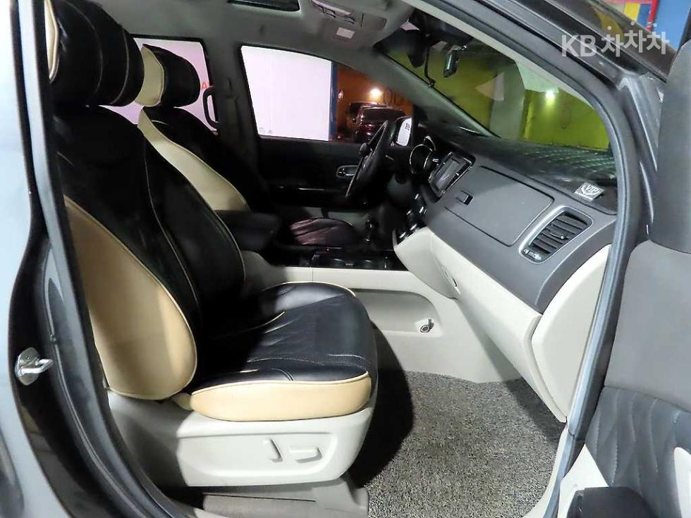 2016 - kia carnival
