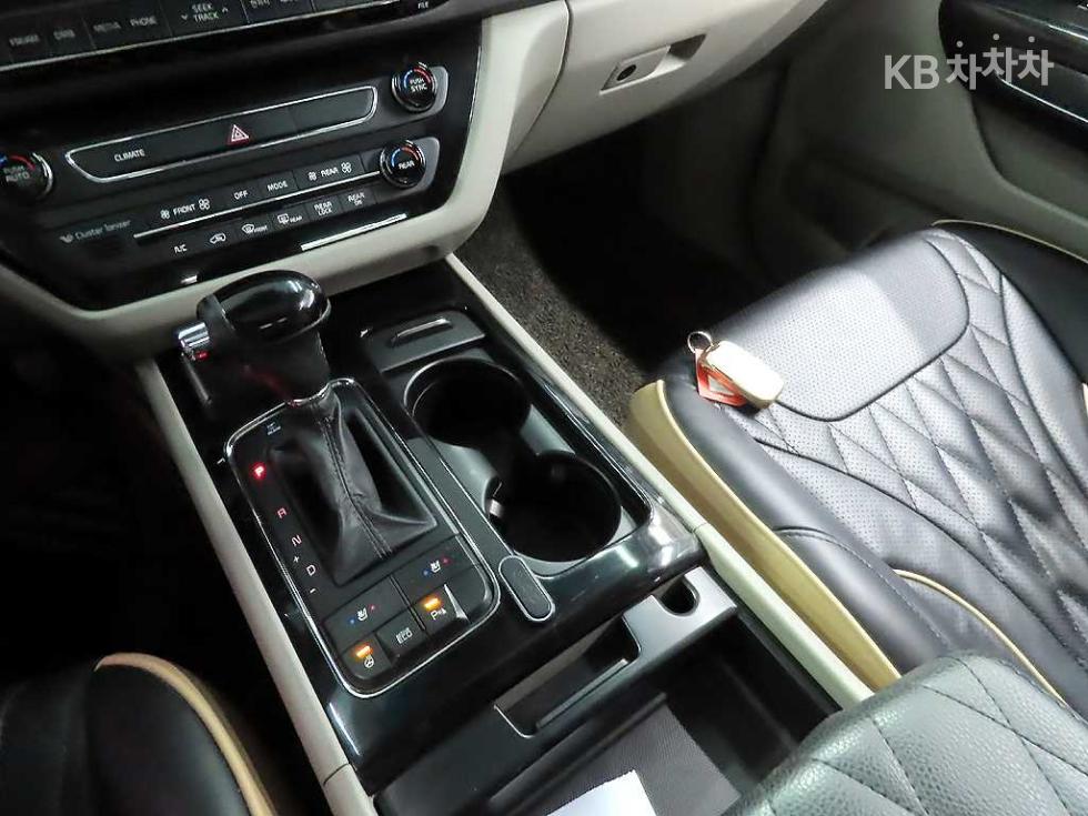 2016 - kia carnival