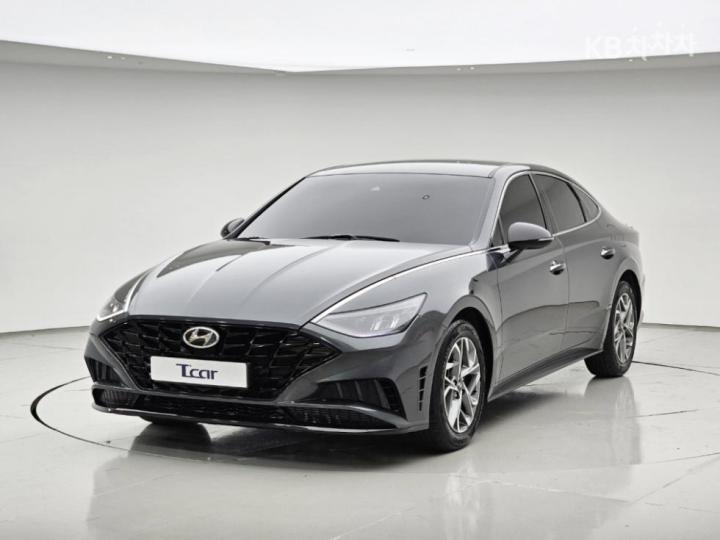 Hyundai Sonata DN8 2.0 Modern