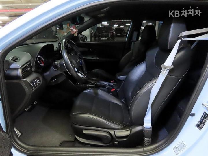 Hyundai Veloster N 2.0 T-GDi 7