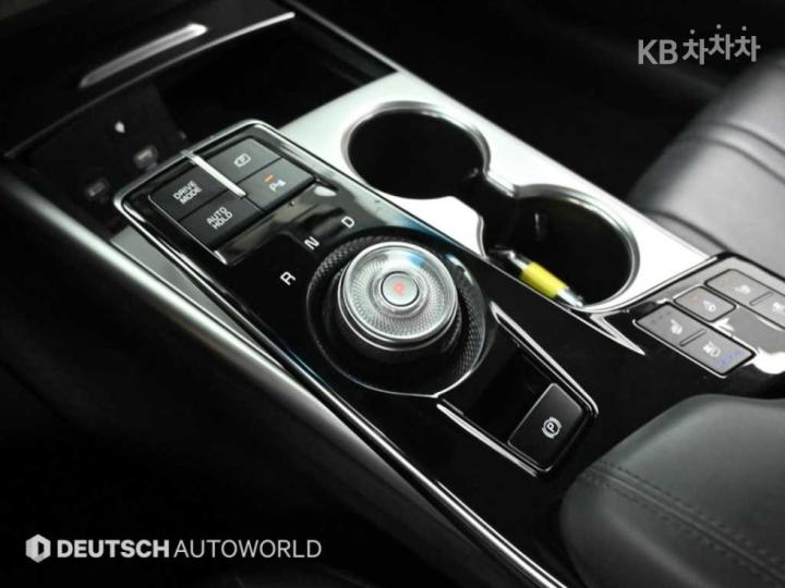Kia K8 2.5 Gasoline Noblesse 10