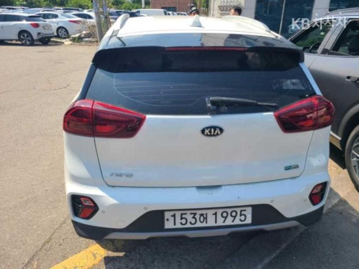 Kia Niro 1.6 HEV Prestige 5