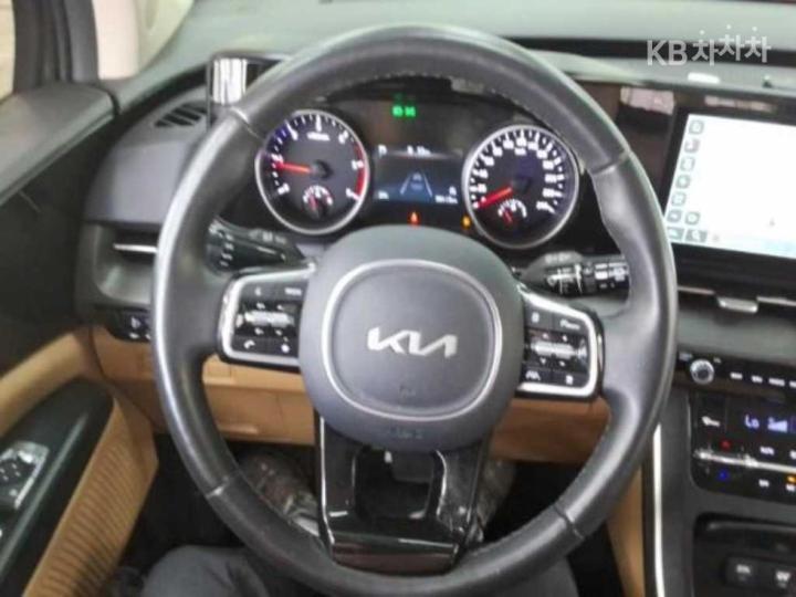 Kia Carnival D2.2 Prestige 5