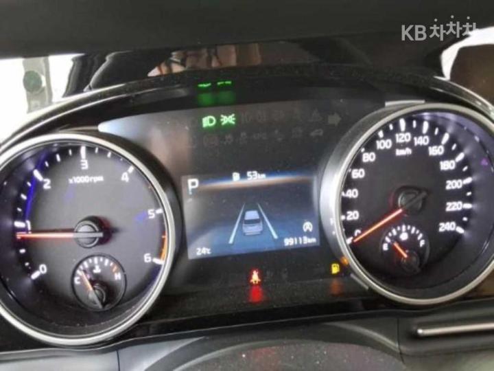 Kia Carnival D2.2 Prestige 6