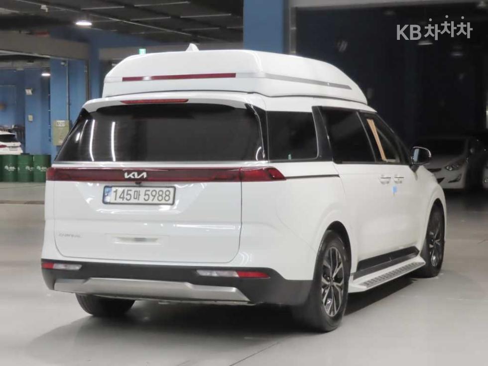 2023 - kia carnival