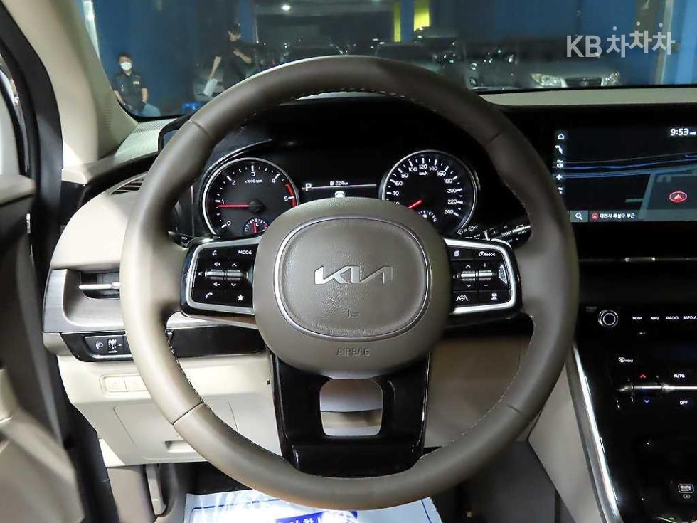 2023 - kia carnival