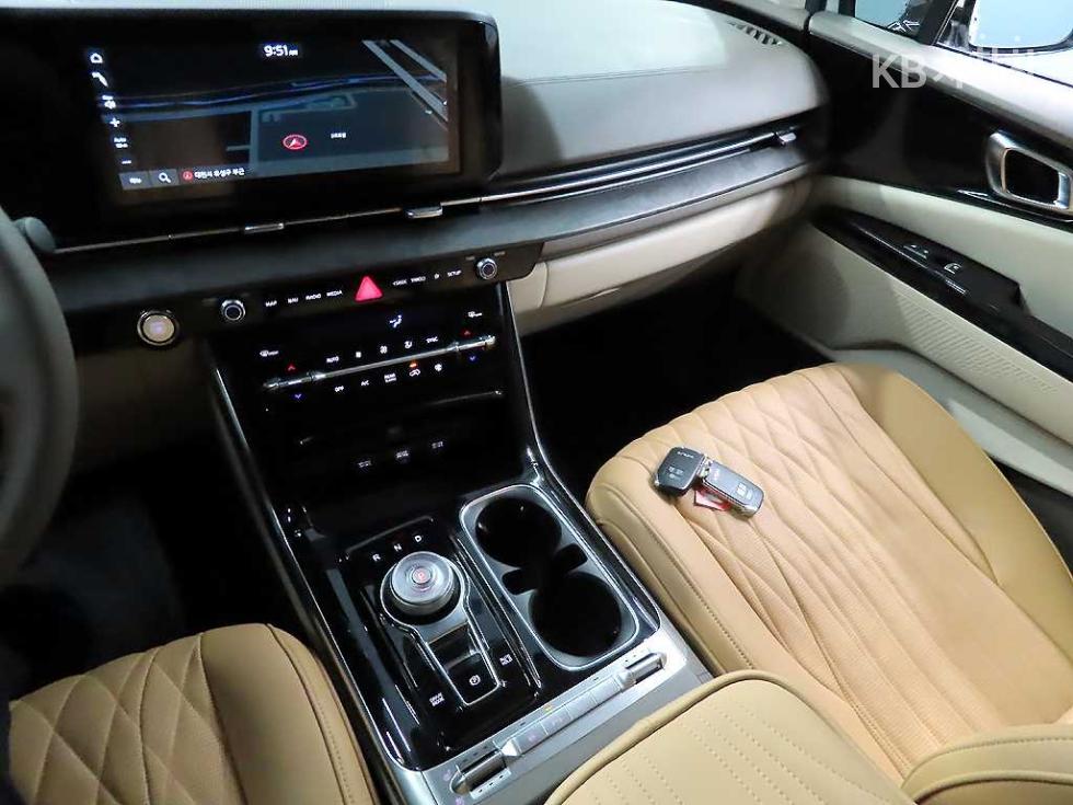 2023 - kia carnival