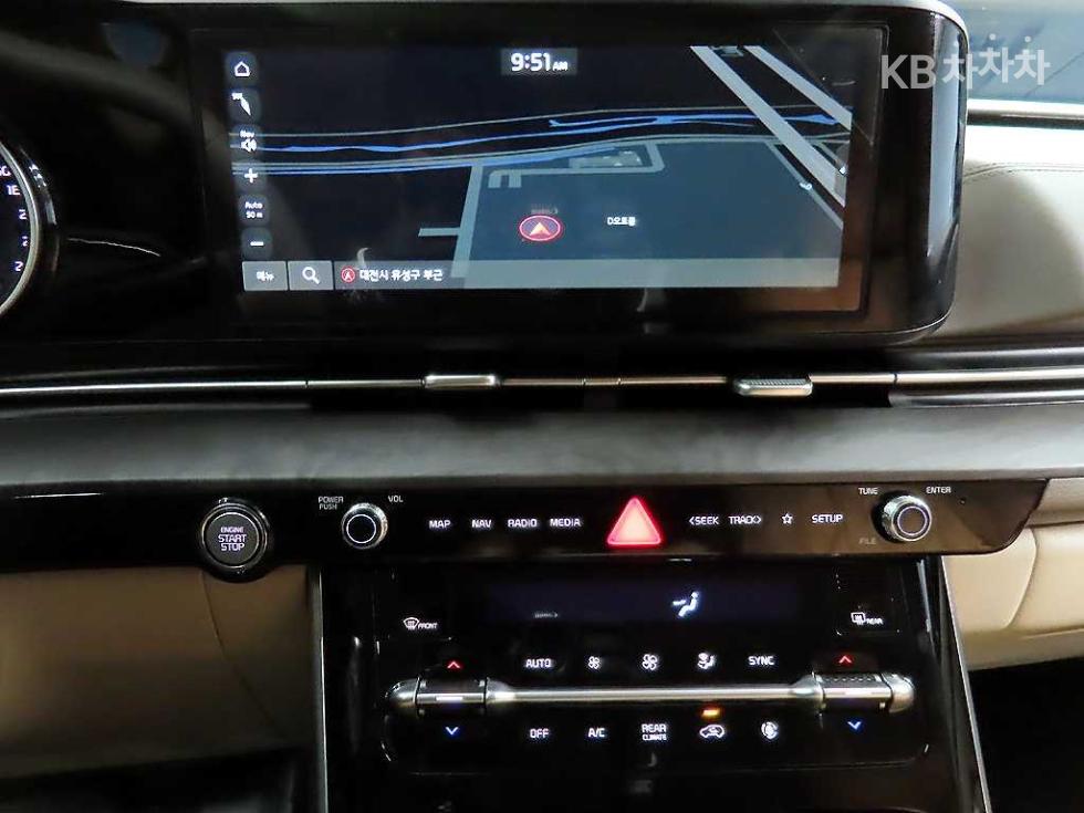 2023 - kia carnival