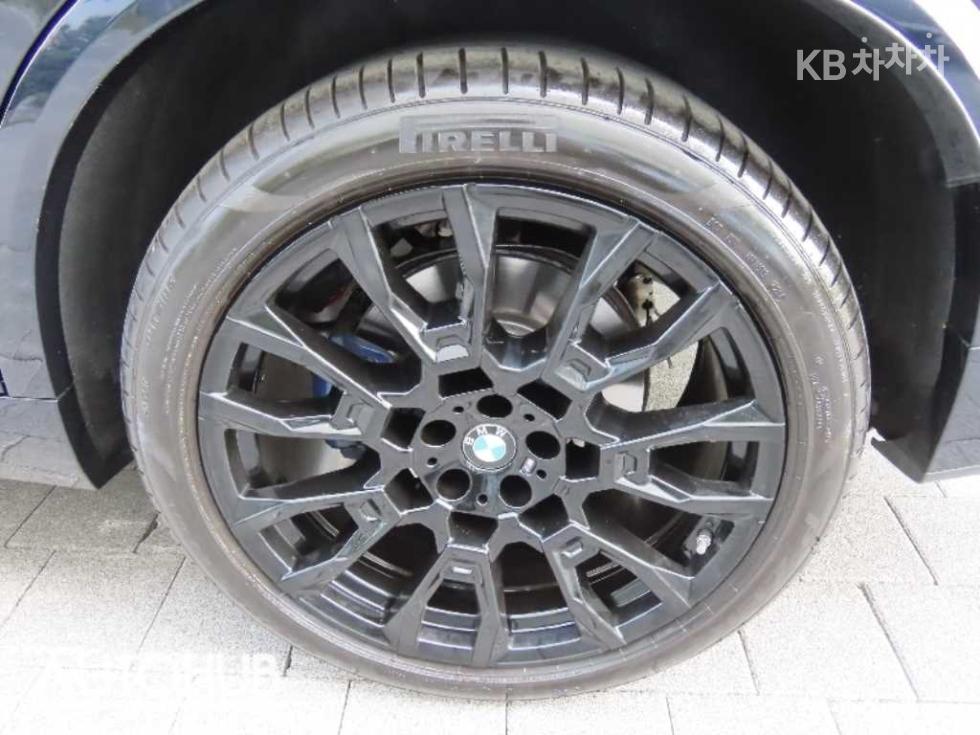BMW X5 — miniaturë 18