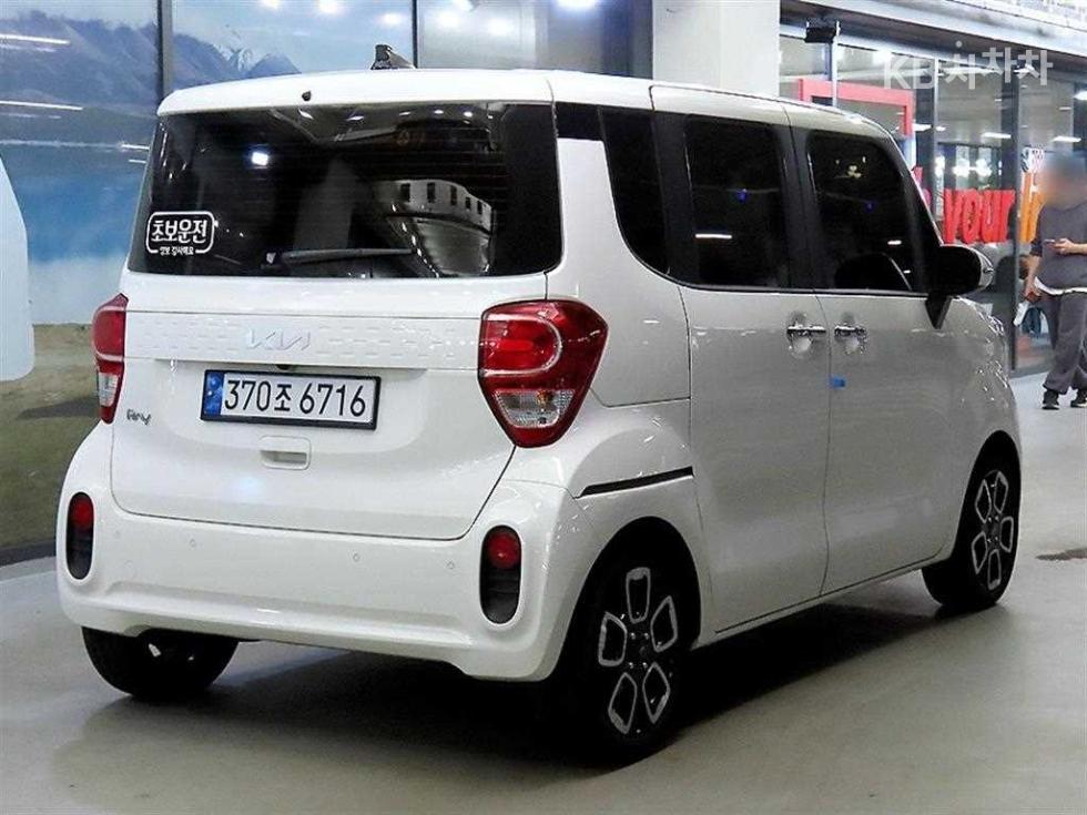 2022 - kia ray
