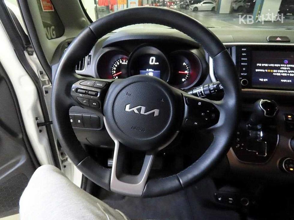 2022 - kia ray