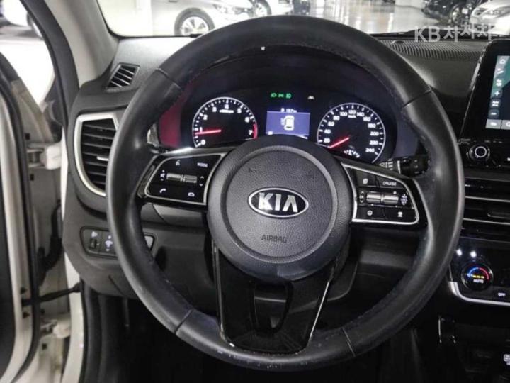 Kia Seltos 1.6 Gasoline Turbo 2WD Signature 7